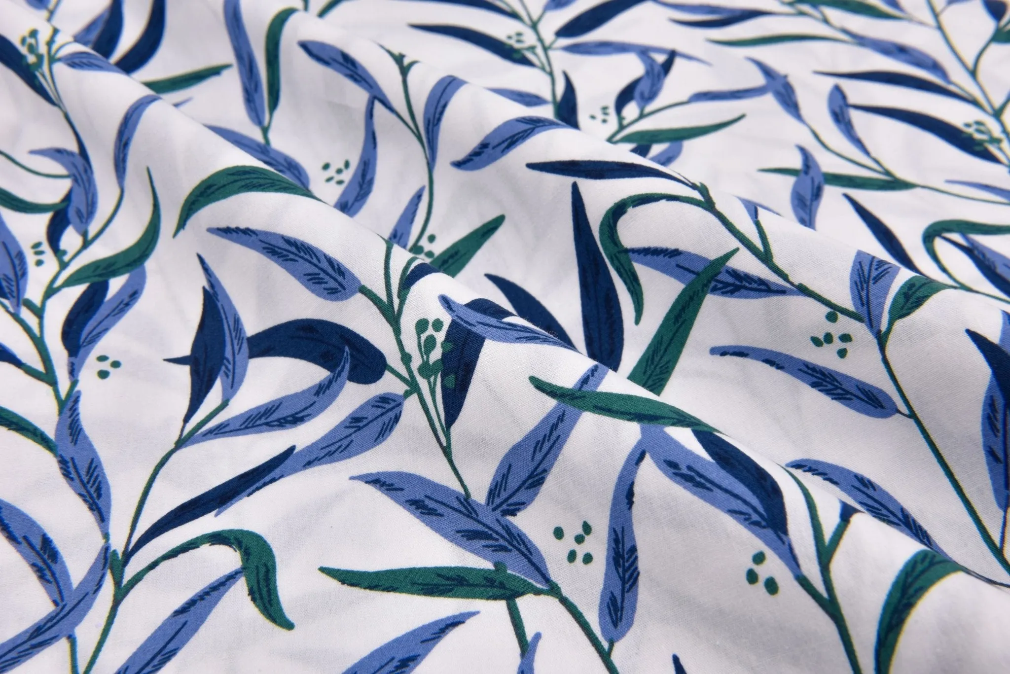 100% Cotton Loom Line Modern Leaves Fabric - 144